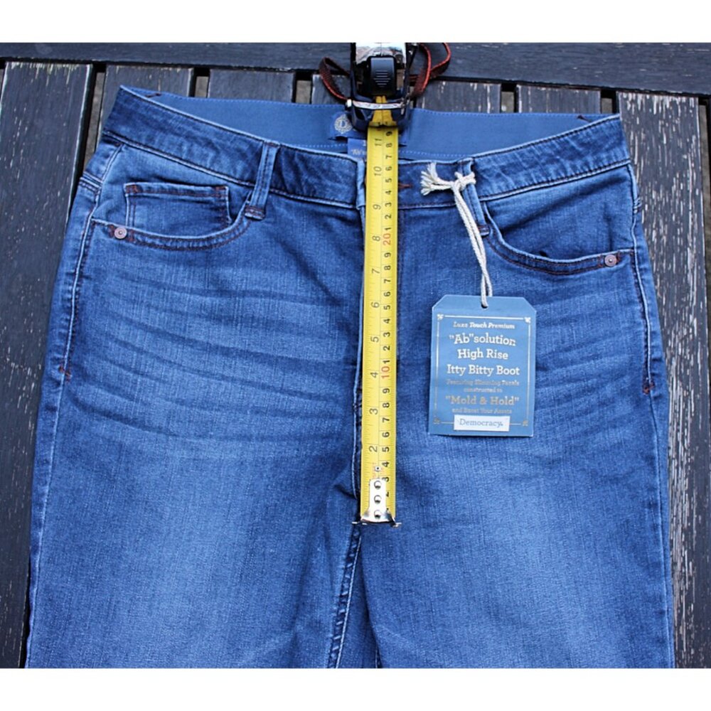 New w/Tags - Democracy Ab-Solution Itty Bitty Boot Cut Jeans, Full Length - 10 - Picture 11 of 12